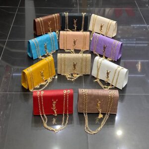 women’s purses and bags