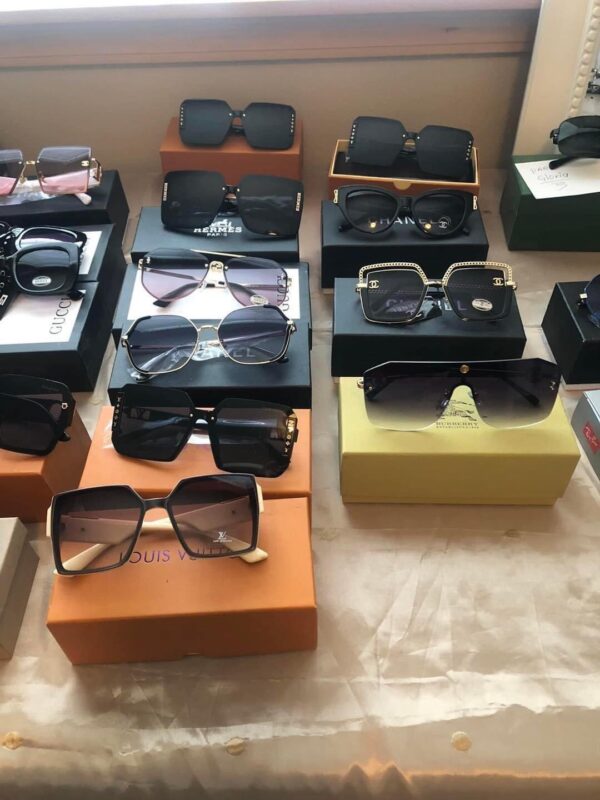 Hot Deal: 100+ Trendy Sunglasses Pallet for Resale – Boost Your Profits Today - Image 7